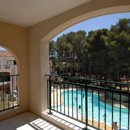 Aryana Apartment