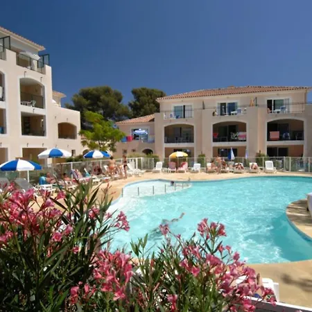 Aryana Apartment